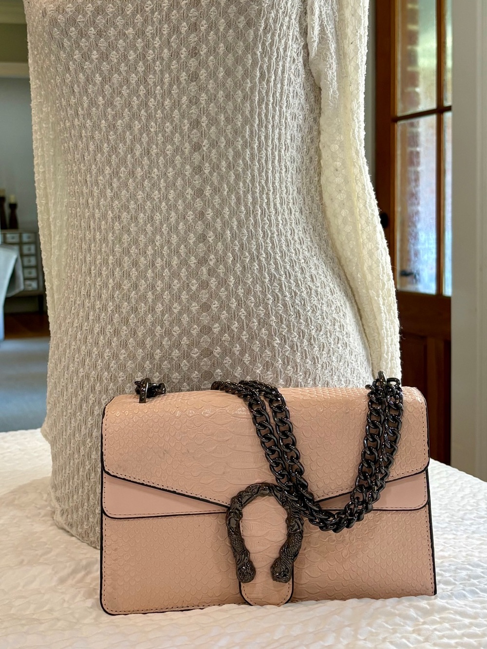 Women's Blush Pink Chain Snakeskin Shoulder Bag NWOT Gorgeous & Fresh